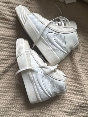 Nike Blazer Mid Victory Women's Shoes Size: 5
